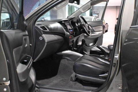 Mitsubishi L200 DI-D 4WD WARRIOR DCB 42