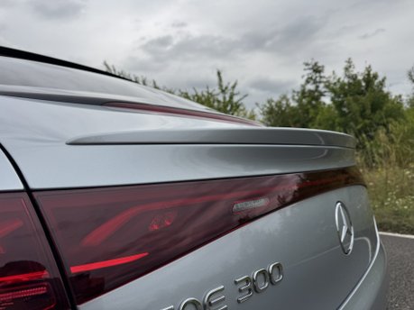 Mercedes-Benz EQE EQE 300 AMG Line Premium Auto Electric 89 KWH Battery PAN ROOF/MEMORY SEATS 41