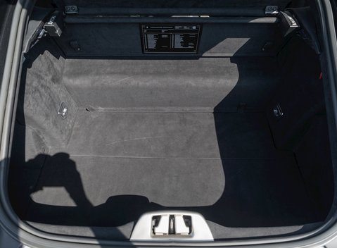 Ferrari 812 Superfast 35