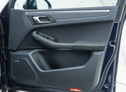 Porsche Macan GTS 25