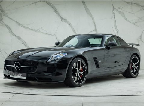 Mercedes-Benz SLS AMG GT FINAL EDITION 1