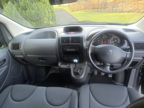 Peugeot Expert Tepee 2.0 HDi L1 98 Comfort 21