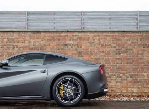 Ferrari F12 Berlinetta 26