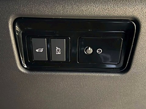 Jaguar F-Pace V6 SPORT AWD 21