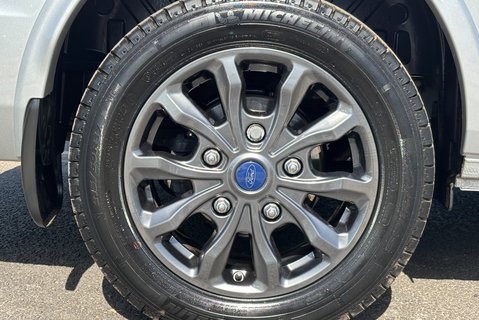 Ford Tourneo Custom 320 Titanium X L2 170 ps Automatic - 8 Seater 38