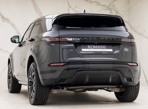 Land Rover Range Rover Evoque P300e R-Dynamic SE 3