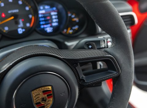 Porsche 911 GT2 RS Weissach (991) 33