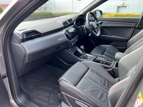 Audi Q3 1.5 TFSI CoD 35 S line S Tronic Euro 6 (s/s) 5dr 25