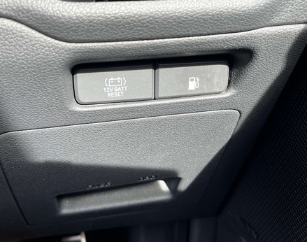 Hyundai IONIQ 1.6 IONIQ Premium SE FHEV Semi-Auto 5dr 71