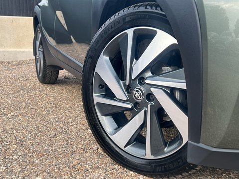 Toyota Aygo X VVT-I EDGE 13