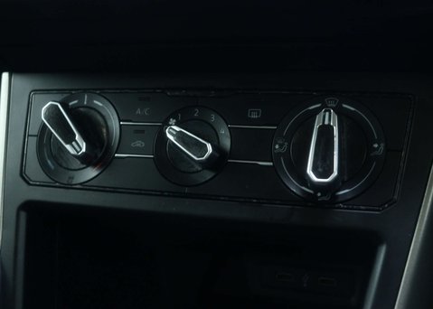 Volkswagen Polo 1.0 Polo Match TSi Semi-Auto 5dr 28