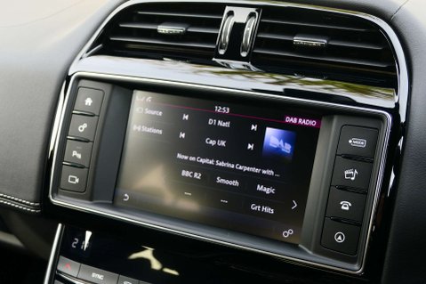 Jaguar XE 2.0 XE R-Sport D Auto 4dr 30