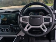 Land Rover Defender 90 Obsidian WideTrak D250 S Hardtop 11