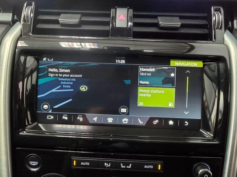 Land Rover Discovery 3.0 TD V6 HSE Luxury Auto 4WD Euro 6 (s/s) 5dr 37