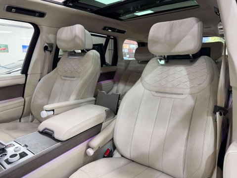Land Rover Range Rover 4.4 P530 V8 SV SUV 5dr Petrol Auto 4WD Euro 6 (s/s) (LWB) (530 ps) 6