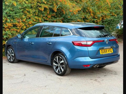 Renault Megane 1.5 Blue dCi Iconic Sport Tourer Euro 6 (s/s) 5dr 4