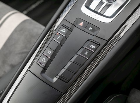 Porsche 911 (991.2) GT3 18