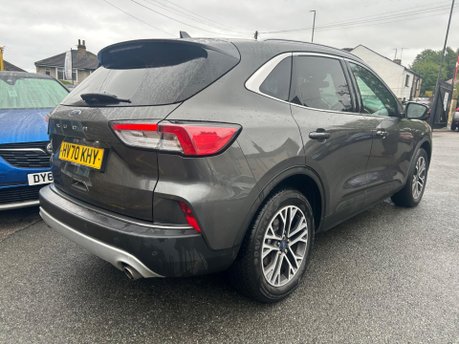 Ford Kuga TITANIUM 8