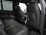 Land Rover Range Rover 3.0 D300 MHEV HSE SUV 5dr Diesel Auto 4WD Euro 6 (s/s) (300 ps) 31