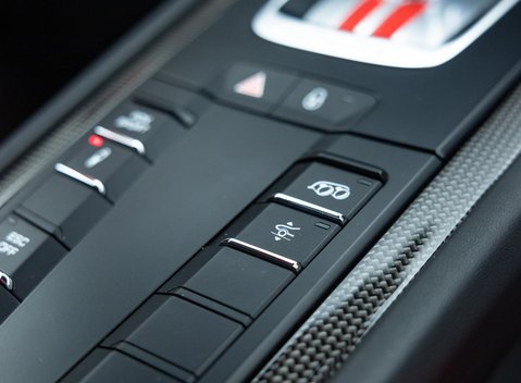 Porsche 911 (991) GT2 RS Weissach 30