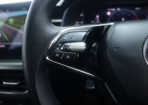 Skoda Kamiq 1.5 Kamiq SE L Executive TSi Semi-Auto 5dr 35