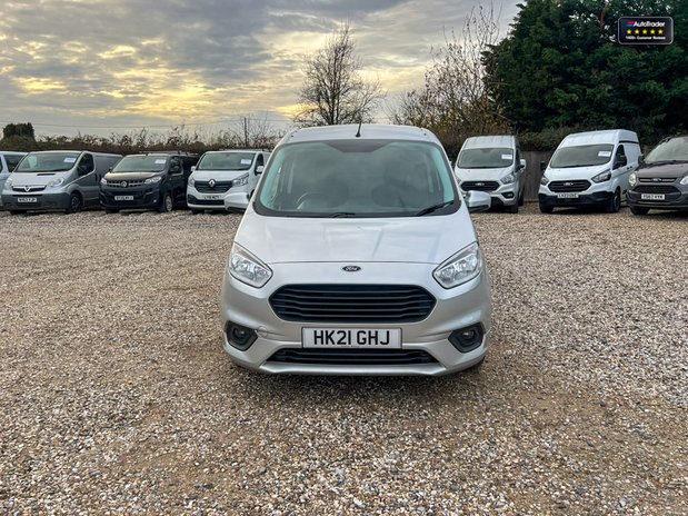 Ford Transit Courier SWB L1H1 Low Roof Limited Air Con Alloys Sensors E 3