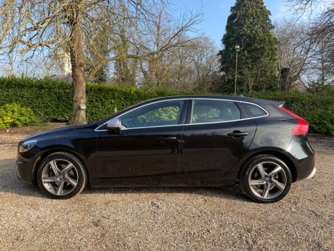 Volvo V40 2.0 T3 R-Design Nav Euro 6 (s/s) 5dr 5