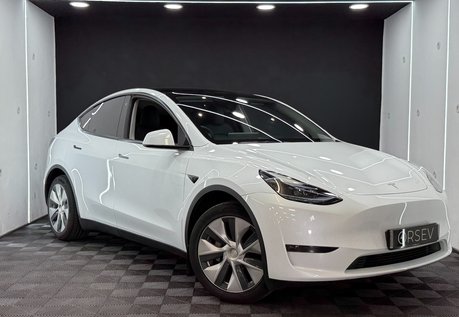 Tesla Model Y LONG RANGE AWD TOW BAR One Owner GROK AI Adaptive LEDs Pano Roof VAT Q