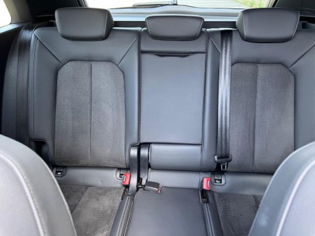 Audi Q3 2.0 TFSI 40 Vorsprung S Tronic quattro Euro 6 (s/s) 5dr 44
