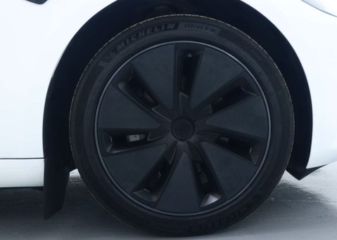 Tesla Model 3 Saloon 4dr Electric Auto RWD (208 ps) 13