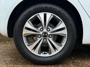 Kia Venga 1.6 Venga 3 ISG 5dr 25
