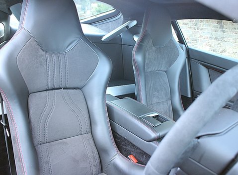 Aston Martin V12 Vantage 8