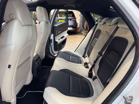 Jaguar XF 3.0 XF V6 S D Auto 4dr 62