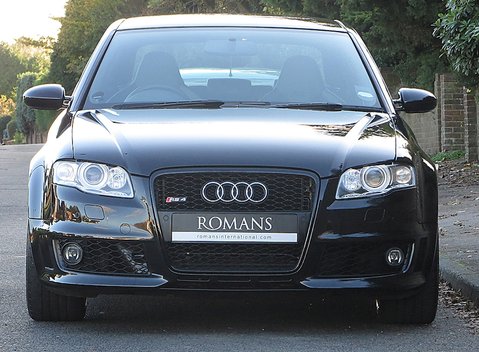 Audi RS4 Saloon 2