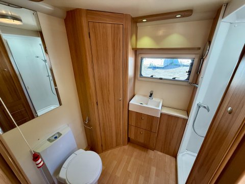 Bailey Unicorn Seville  21