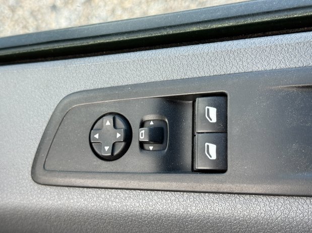 Vauxhall Vivaro LWB L2H1 [SOLD CM] Low Roof Sportive 2900 Air Con Sensors EURO 6 NO VAT 20
