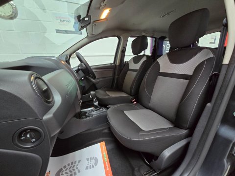 Dacia Duster 1.5 dCi Laureate EDC Euro 6 (s/s) 5dr 35