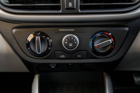 Hyundai i10 MPI PREMIUM 36