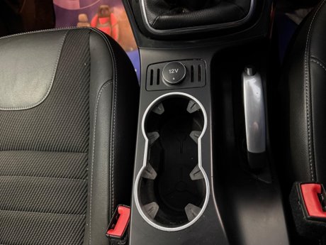 Ford Kuga 2.0 TDCi Titanium AWD Euro 5 5dr 9