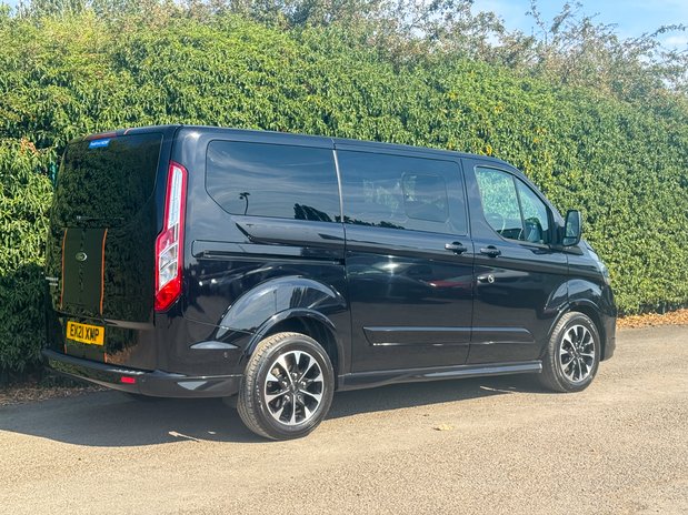 Ford Tourneo Custom Sport 320 Ecoblue Auto 31