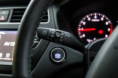 Hyundai i20 MPI PREMIUM SE NAV 16