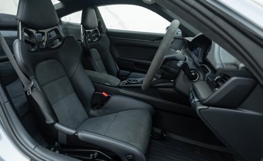 Porsche 911 Carrera T (992.2) 11