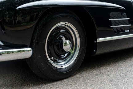 Mercedes-Benz SL Class 300SL Gullwing 11