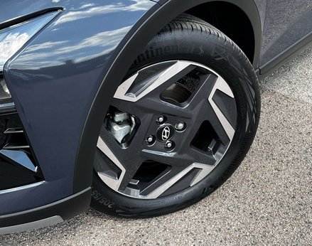 Hyundai BAYON 1.0 Bayon Premium T-GDI Auto 5dr 3