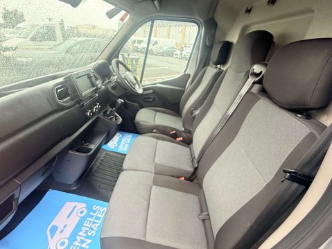 Nissan Interstar 2.3 Interstar Tekna dCi 9