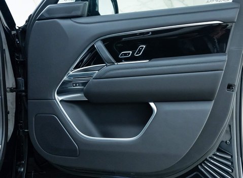 Land Rover Range Rover P530 Autobiography LWB 20