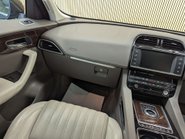 Jaguar F-Pace 2.0 F-PACE Portfolio AWD D Auto 4WD 5dr 52