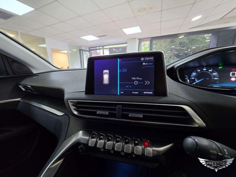 Peugeot 3008 1.2 PureTech Active Euro 6 (s/s) 5dr 38