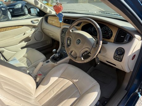 Jaguar X-Type 2.1 V6 SE Saloon 4dr Petrol Manual (219 g/km, 157 bhp) 8
