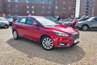 Ford Focus TITANIUM…1 FORMER KEEPER,11 SERVICES,SAT NAV,CLIMATE CONTROL 1